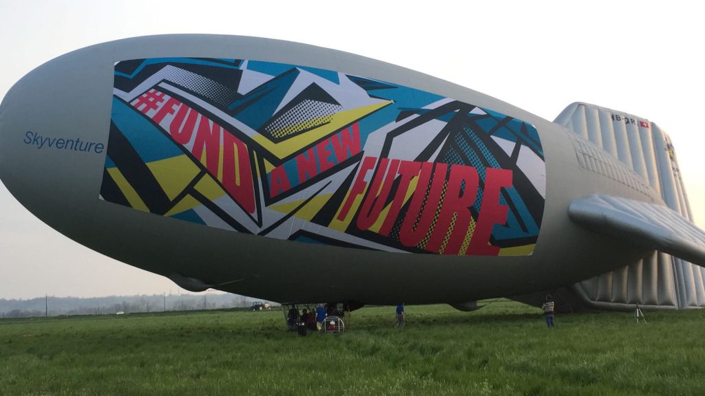 A Flying Artwork, Emiliano Ponzi 4